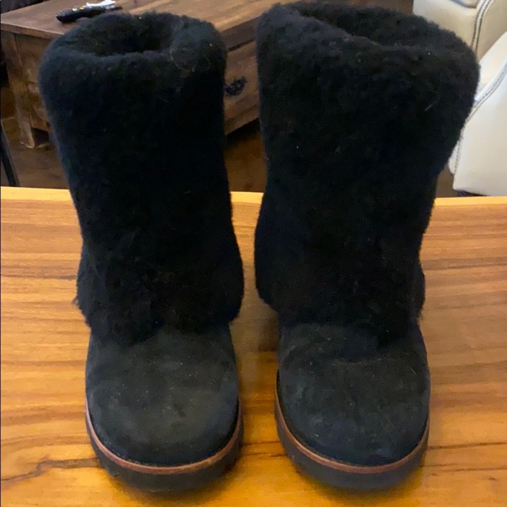 UGG short boots